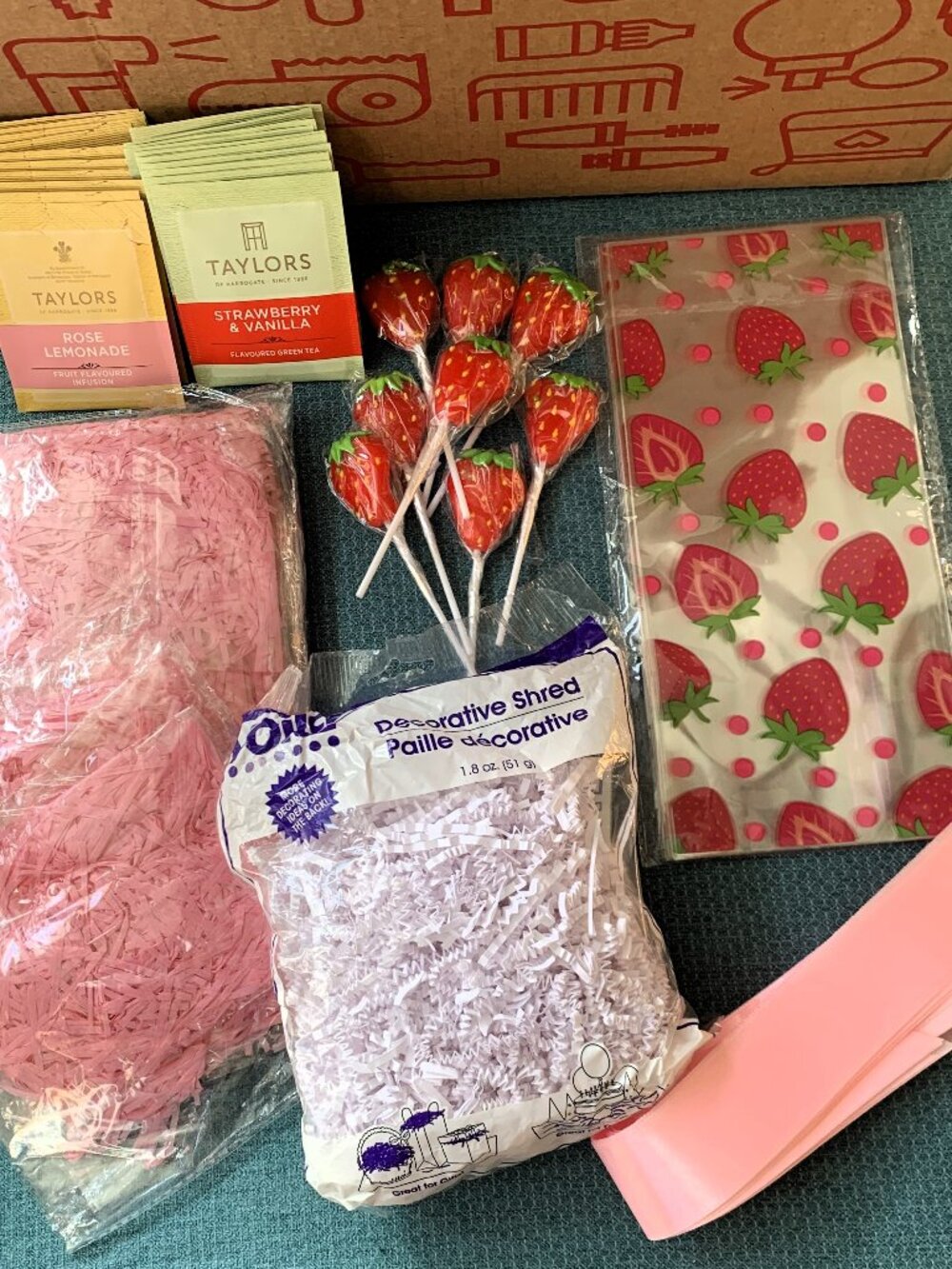 Party bag favors bundle